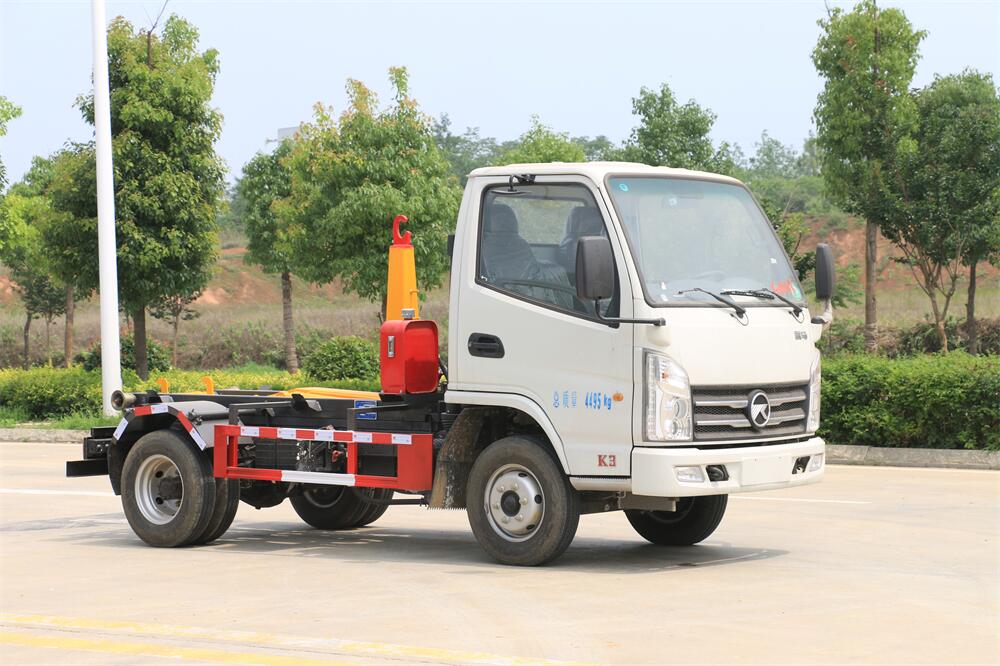 3-4方勾臂垃圾車(chē)-凱馬生活垃圾3-4方勾臂垃圾車(chē)廠家