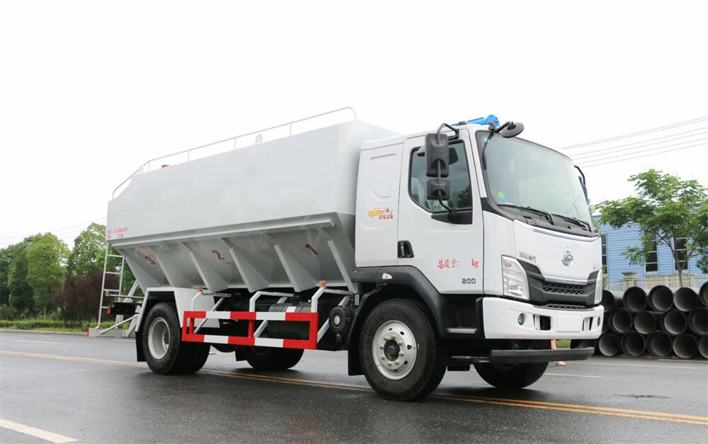 20方散裝飼料車(chē)-柳汽乘龍L3國(guó)六20方散裝飼料車(chē)